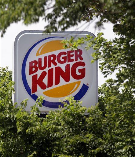 Woman Returns $2.6K in Cash in Her Burger King Bag