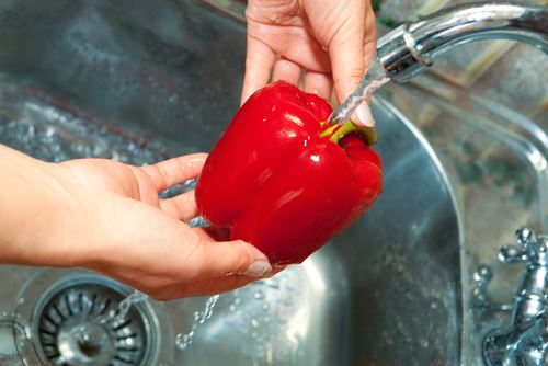 A Few Myths About Washing Produce