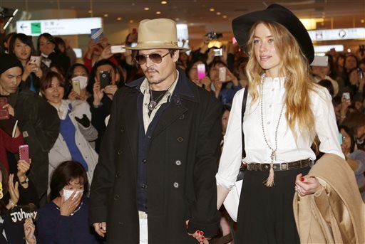 Johnny Depp Weds in Secret