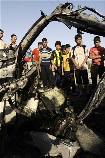 Hezbollah Militants School Iraqi Fighters in Iran: US