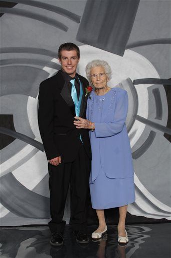 Teen Takes His 93-Year-Old Great-Grandma to Prom