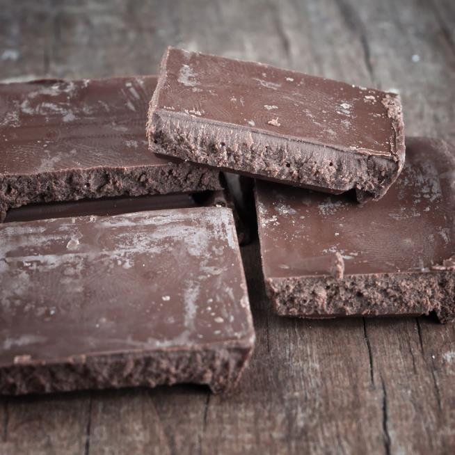 X-Ray Solves Mystery of Chalky Chocolate