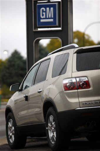 GM Recalls SUVs Over Issue First Reported in 2010