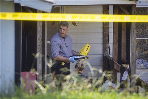 Cops: Husband Kills 3, Calls His Mother, Kills Self