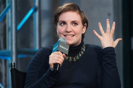 Lena Dunham: Here's Why Someone Else Tweets for Me