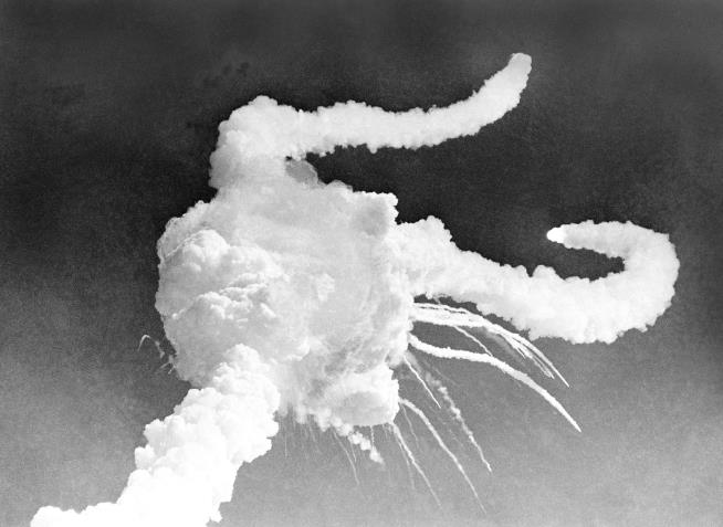 The Challenger Disaster: The Day in Pictures