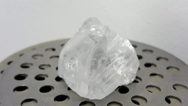 Famed Mine Spits Out 121-Carat Diamond