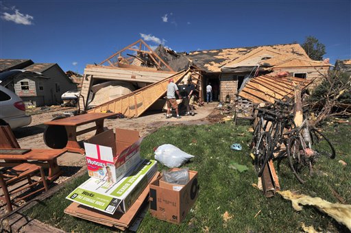 Tornadoes Leave 2 Dead in Midwest