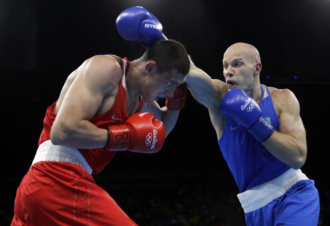 Boxing Association Removes Olympic Judges and Refs