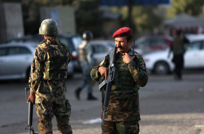 2 Bombings Kill 24 Near Afghan Defense Ministry