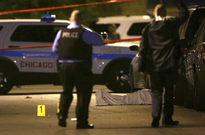 At Least 41 People Were Shot in Chicago Over Xmas Weekend
