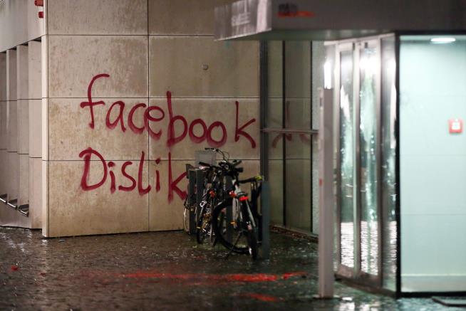 Facebook Tackles Fake News in Germany