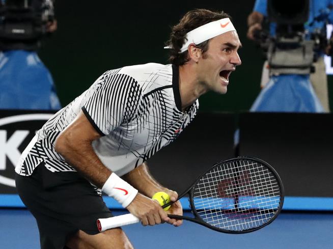 Federer Ekes Out 18th Grand Slam