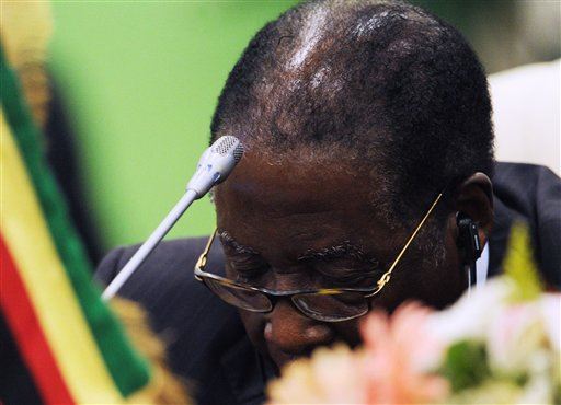 Mugabe Aide: He's Not Sleeping, His Eyes Are Sensitive