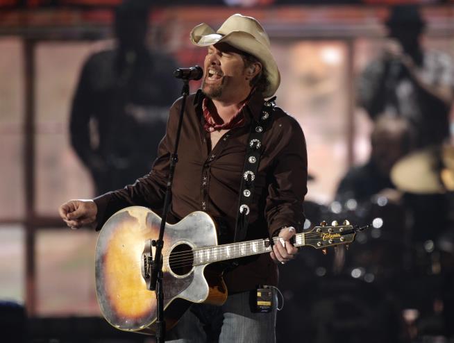 Toby Keith Will Play Men-Only Concert in Saudi Arabia