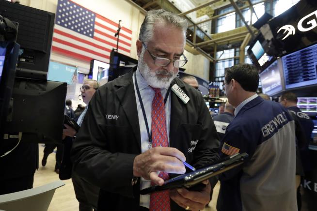 Industrials Lead US Stocks Broadly Higher