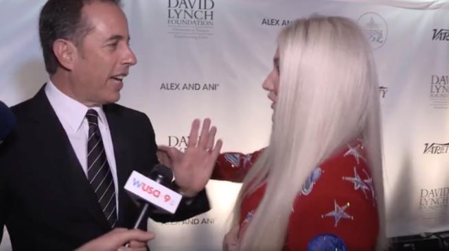 Jerry Seinfeld Has an Extremely Awkward Non-Hug