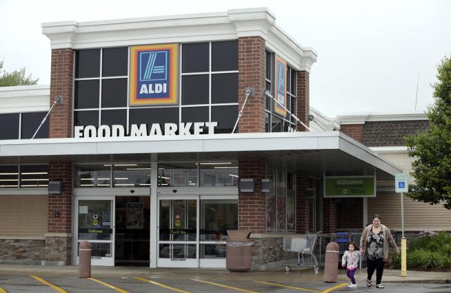 Walmart Is No. 1, but Aldi Will Soon Be No. 3