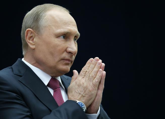 Sarcastic Putin Offers Comey Asylum