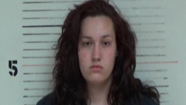 Mom Distracted by Facebook Charged in Infant's Tub Death