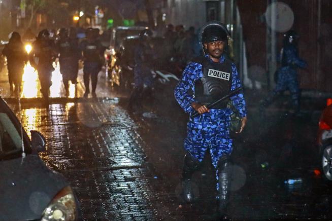 Former Leader, 2 Judges Arrested in Maldives