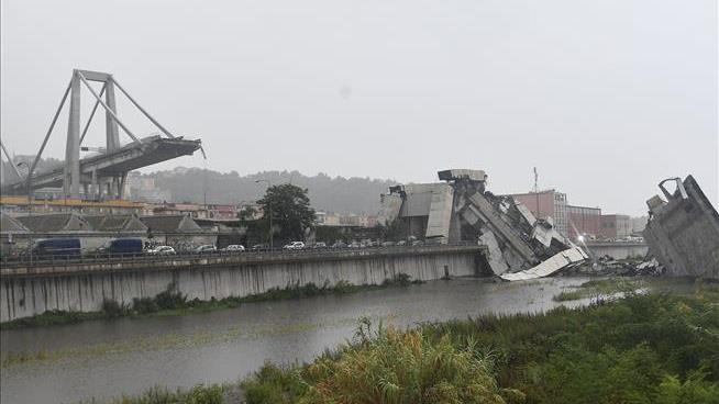 'Apocalyptic Scene' on a Genoa Bridge