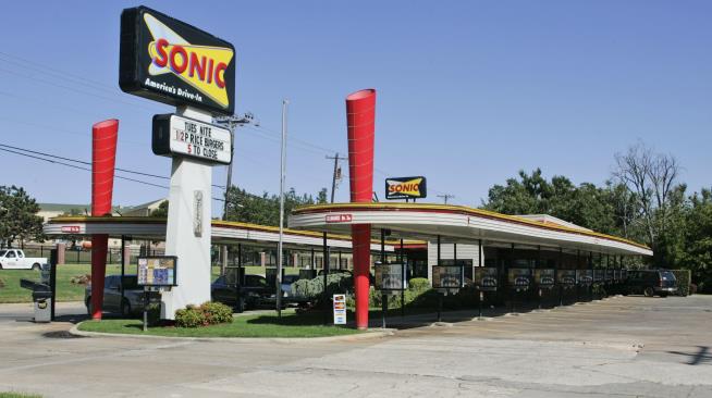 Owner of Buffalo Wild Wings, Arby's to Buy Sonic for $2.3B
