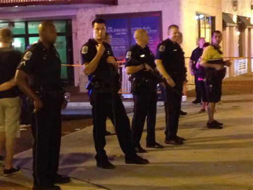 2 Dead, 2 Wounded in Fla. Shopping Center Shooting