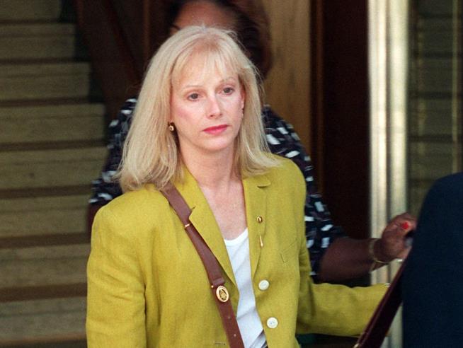 Sondra Locke, actor and former partner of Clint Eastwood, dies at 74 Sondra Locke, actor and former partner of Clint Eastwood, dies at 74