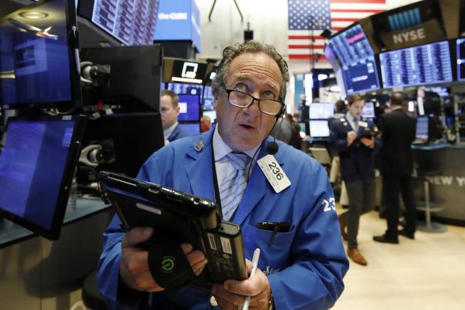 Stocks Post 5th Gain in a Row