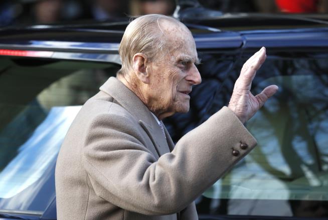After Crash, Prince Philip, 97, Gets Ready to Drive Again