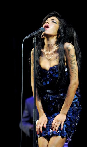 Winehouse Leaves Hospital (Again)