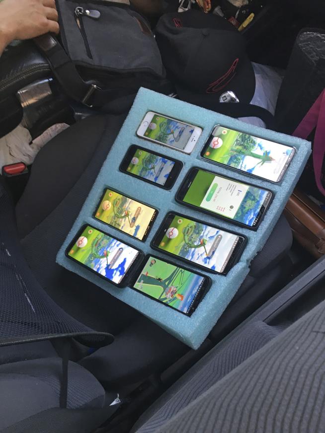 Cop Finds Driver Playing Pokemon Go on 8 Phones