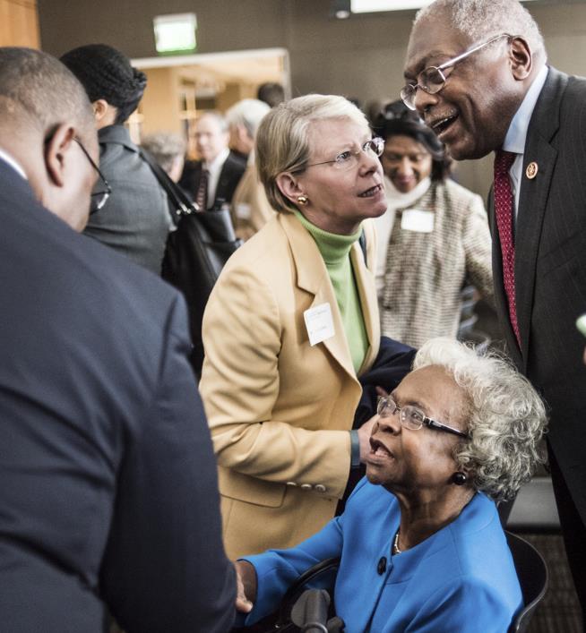Emily Clyburn, Librarian and Lawmaker's Wife, Dies at 80