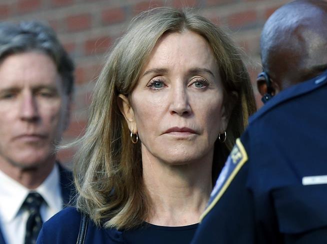 Felicity Huffman Out on Day 11 of 14-Day Sentence
