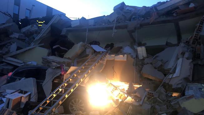 Strong Quake Shakes Albania