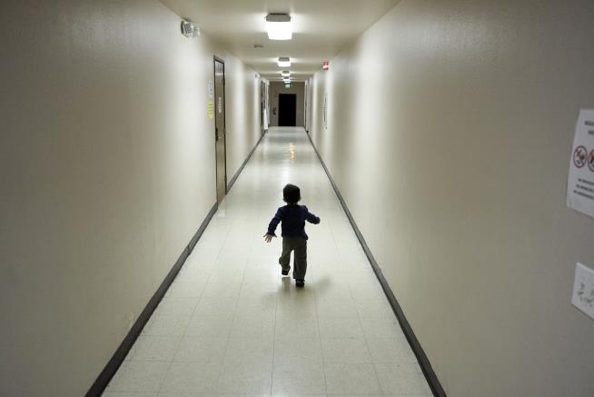 Minors Who Sought Asylum With Their Families Now Return Alone