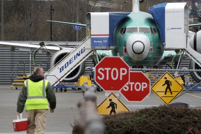 Boeing to Shut Down 737 MAX Production
