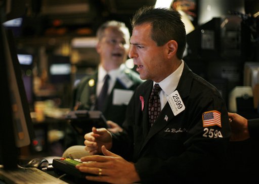 Stocks Flat on Mixed News