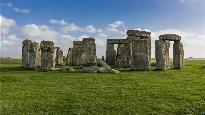 'MYSTERY SOLVED!' on Origin of Stonehenge's Megaliths
