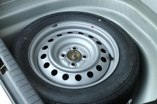 Cops Find 37 Pounds of Meth in Spare Tire