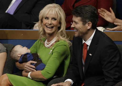 Tiny Trig Palin a Vital Player in Mom's Political Life