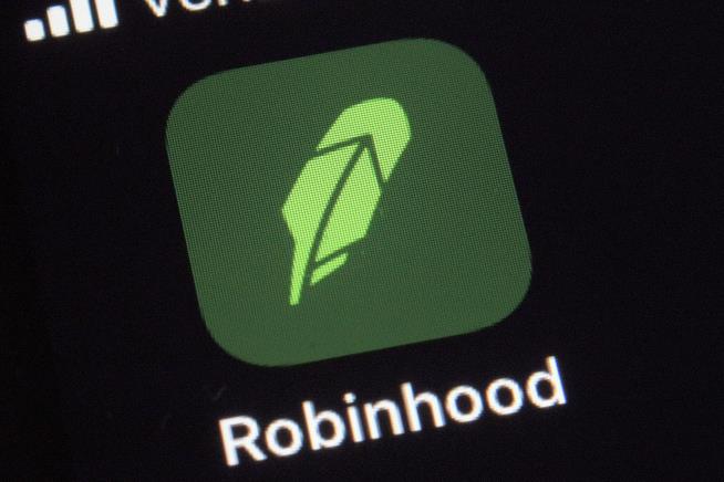 Robinhood Fined $70M for MIsleading Customers