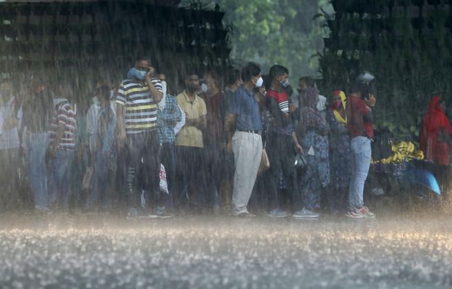 Lightning Strikes Kill 38 in 24 Hours in India
