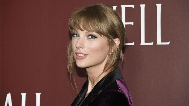 Taylor Swift Headed for Plagiarism Trial