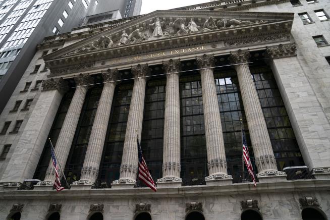 Wall Street Snaps 3-Day Losing Streak