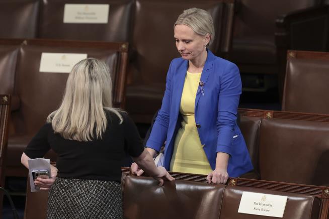 House Passes Measure 'Fervently' in Support of Ukraine