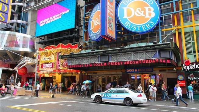 Fight at Times Square Arcade Leaves Man Dead