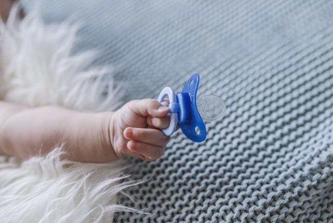'Smart' Pacifier May Improve Babies' Health Care