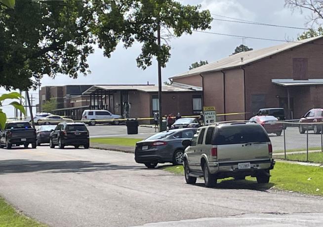 Police at Alabama School Kill 'Potential Intruder'